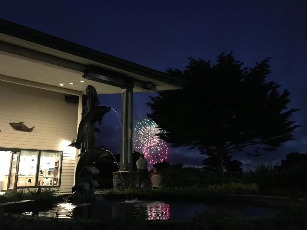 Emerald Dolphin Inn & Mini Golf Fort Bragg Exterior foto