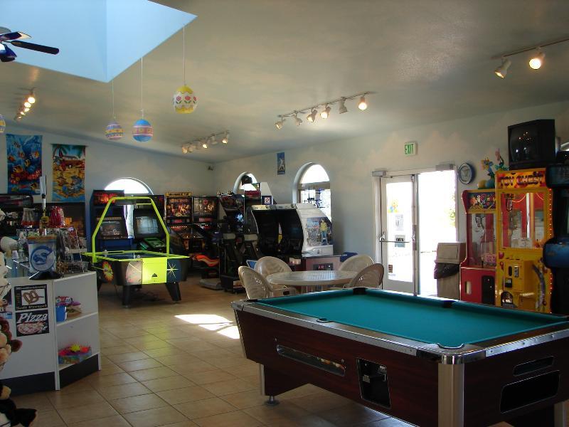 Emerald Dolphin Inn & Mini Golf Fort Bragg Exterior foto